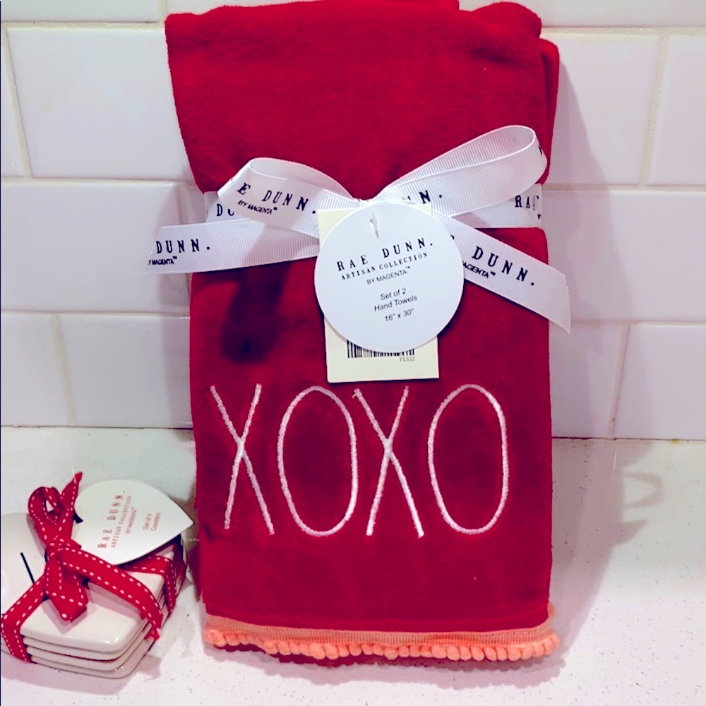 ⚡️ SALE ❤️Rae Dunn Valentines Towels❤️